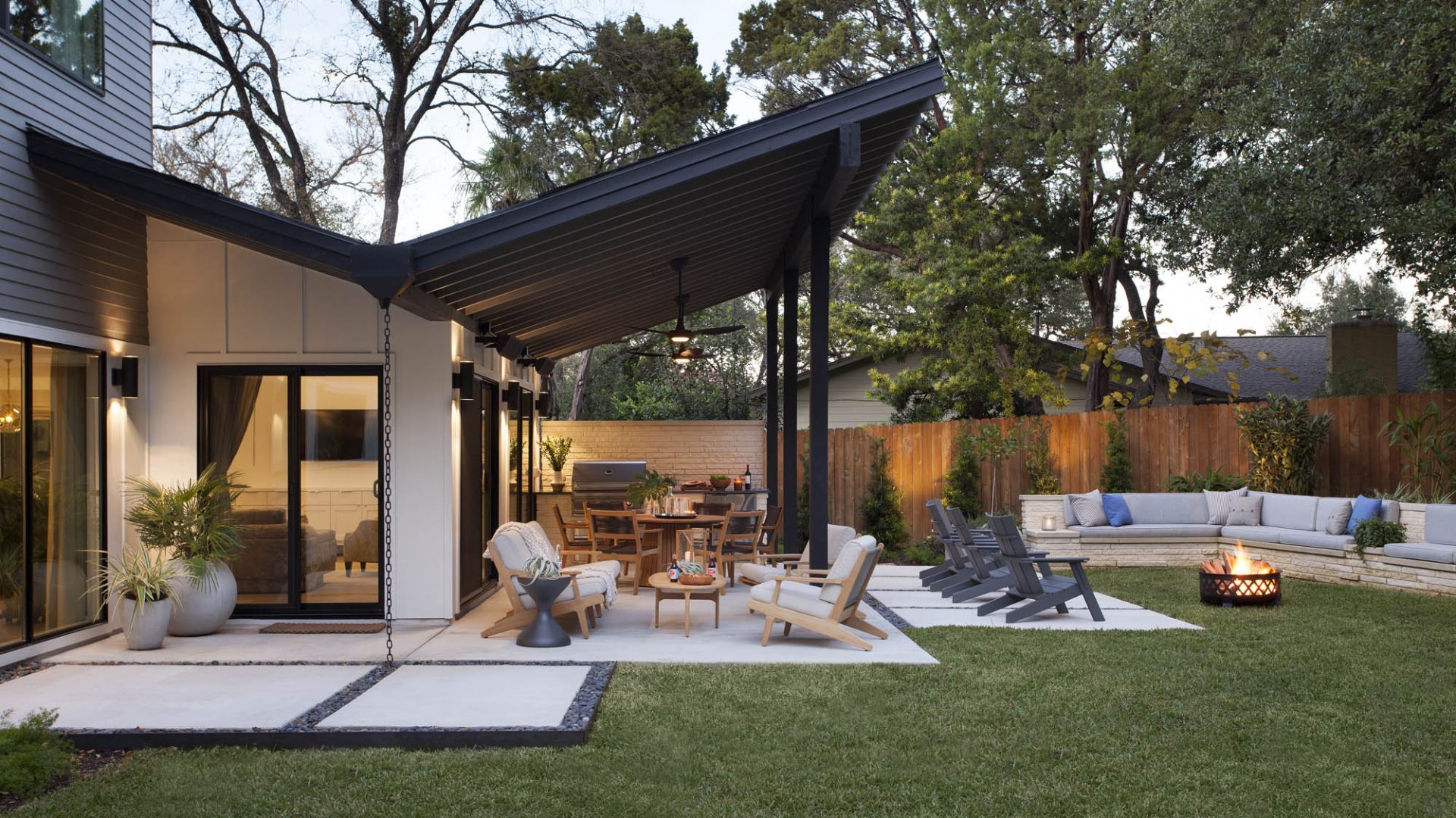 Patio, Dining and Entertaining Area